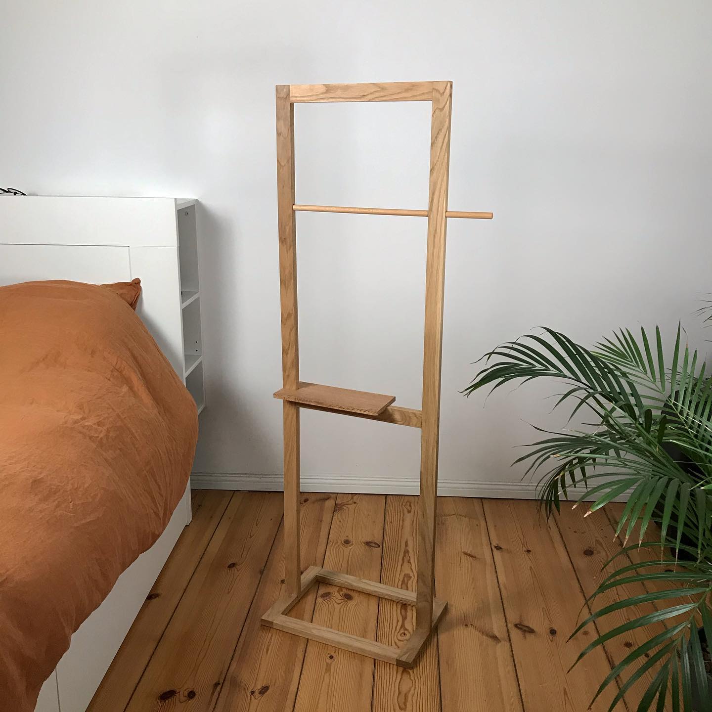 Oak Valet Stand