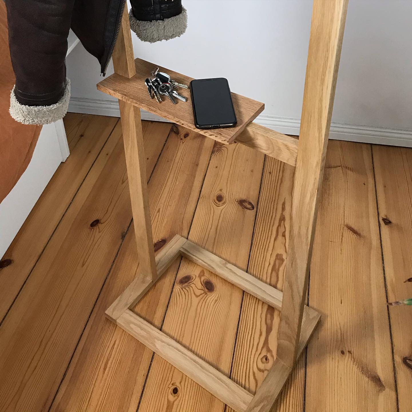 Oak Valet Stand