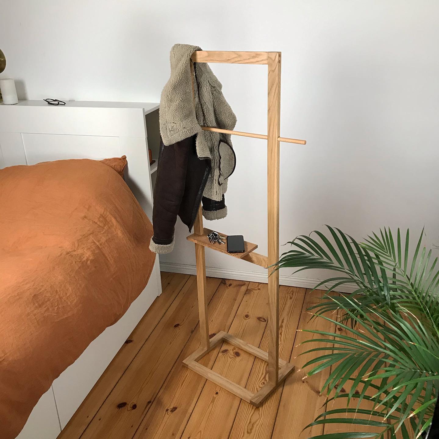 Oak Valet Stand