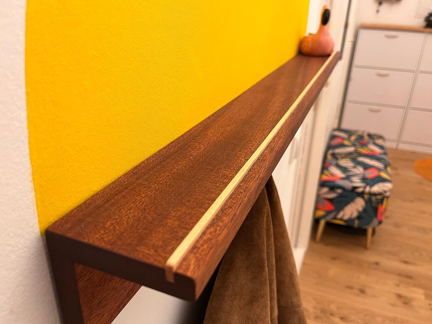 Wall-Mounted Clothes Rack