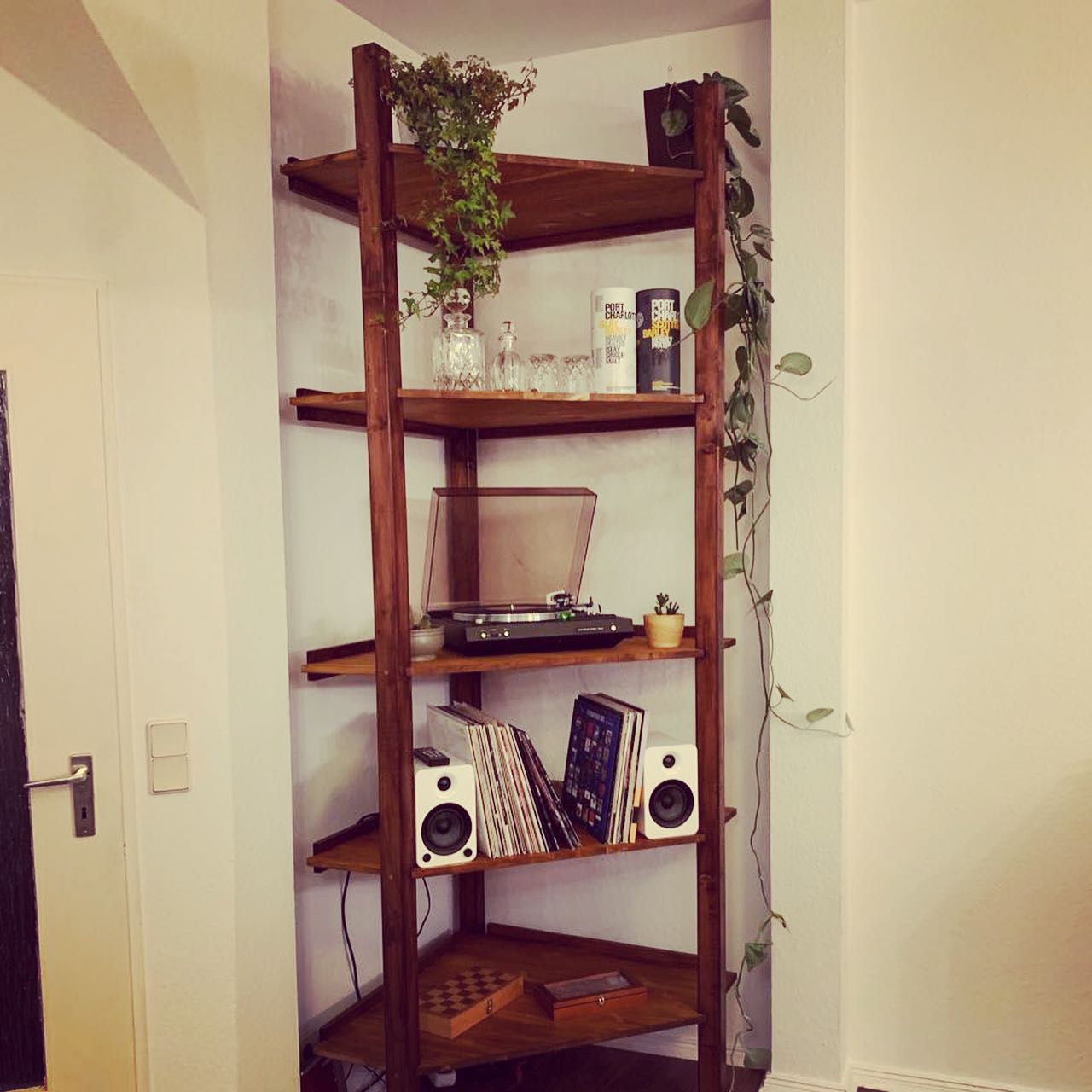 Leaning Corner Shelf