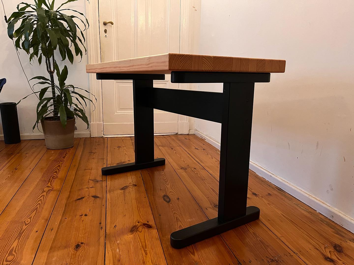 Douglas Fir Desk