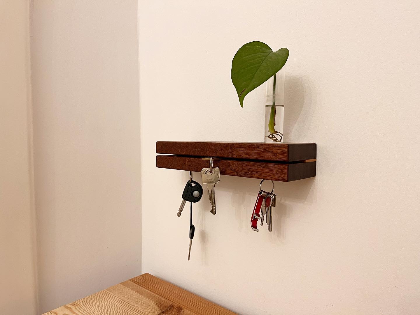 Wall-Mounted Key Rack