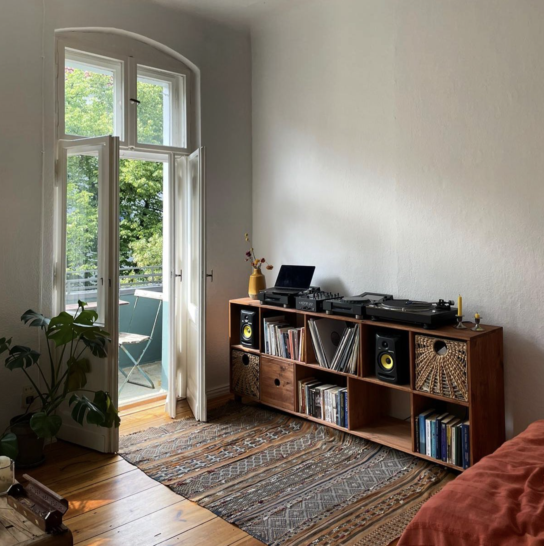 Vinyl Storage Shelf
