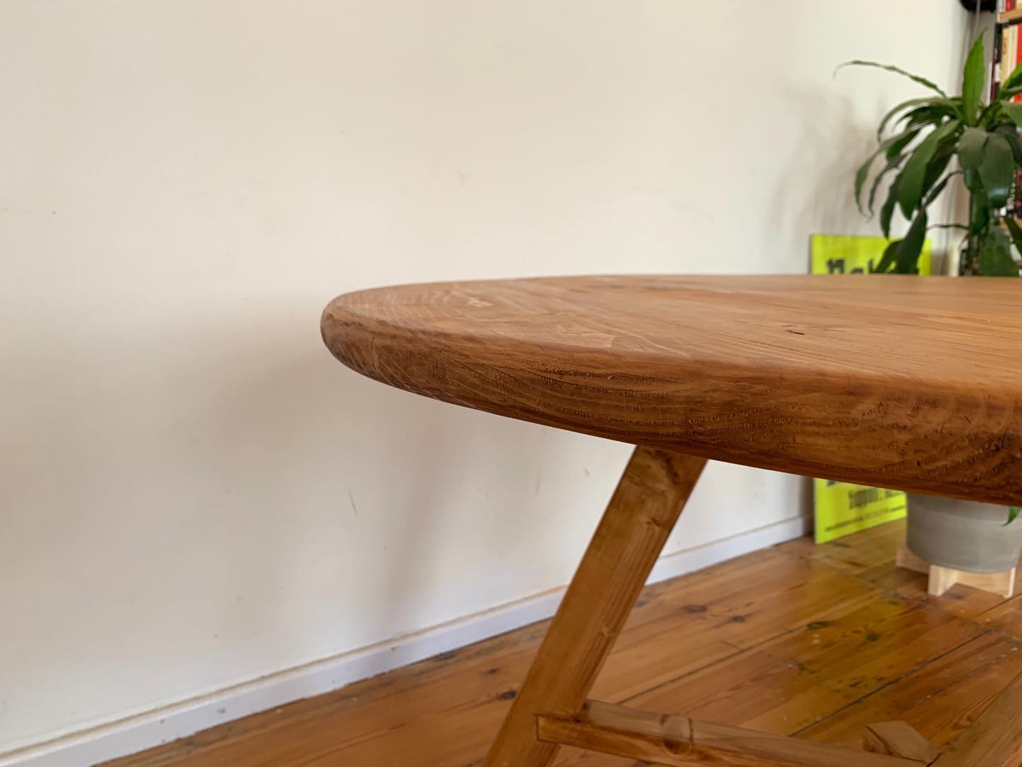 Round Pine Table