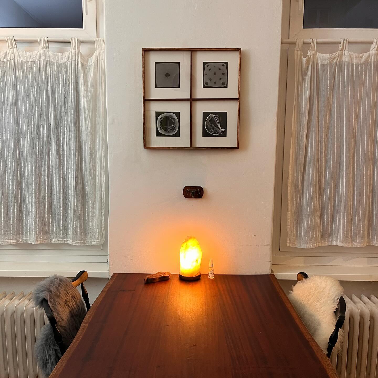 Mahogany Four-Print Frame