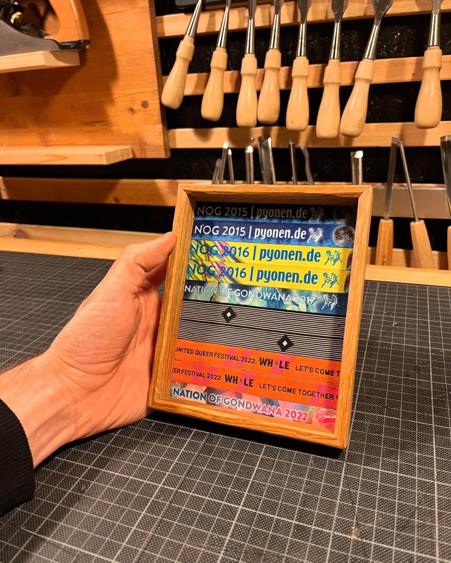 Oak Wristband Display Frame