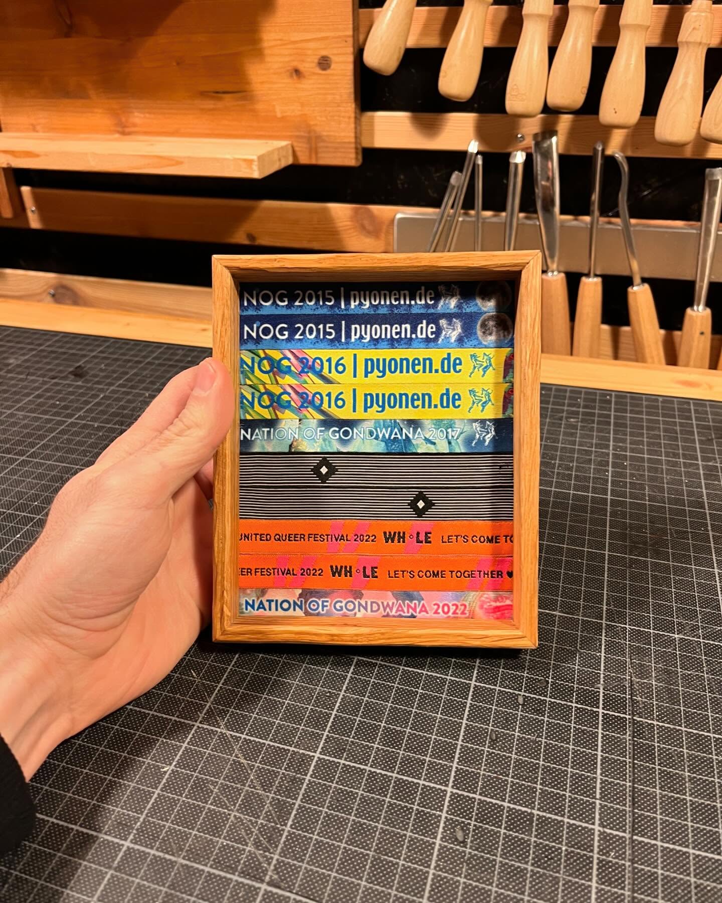 Oak Wristband Display Frame